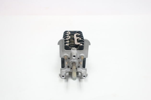 GE 369-hi-r-0-0-0-h-e motor management relay - Image 2