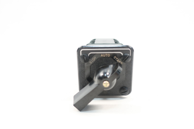 GE IC694MDL730 12/24VDC output, 2A, 8-point, Positive logic - Image 2