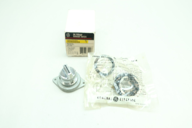 GE IC693MDL752RR output module, negative logic - Image 2